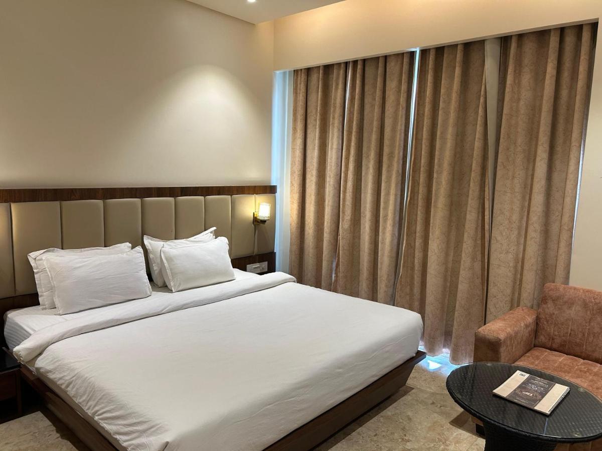 The Imperial Prime Clarks Inn Suites, Bhīlwāra 외부 사진